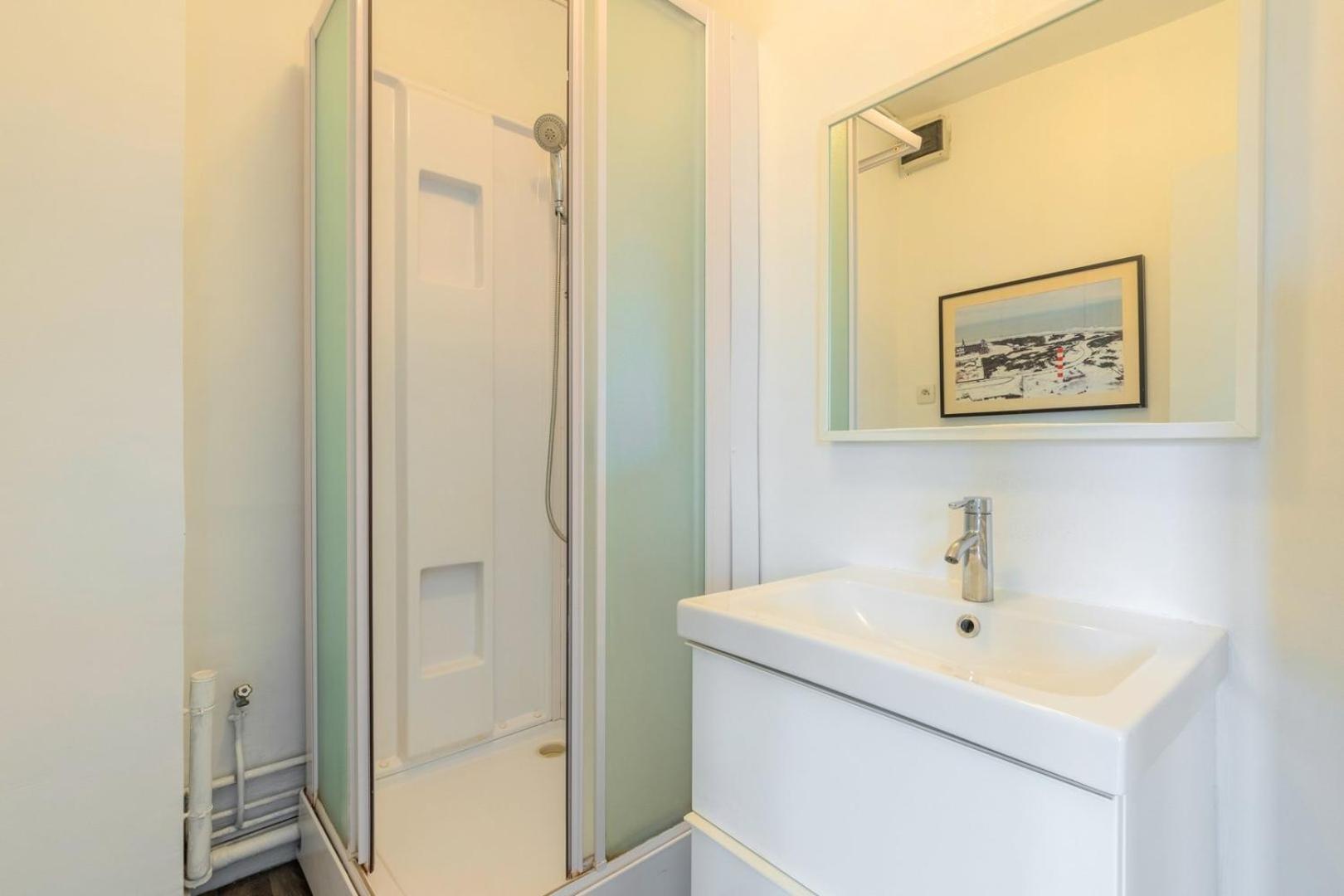 2-Bedroom Apartment Near Metro ليل المظهر الخارجي الصورة